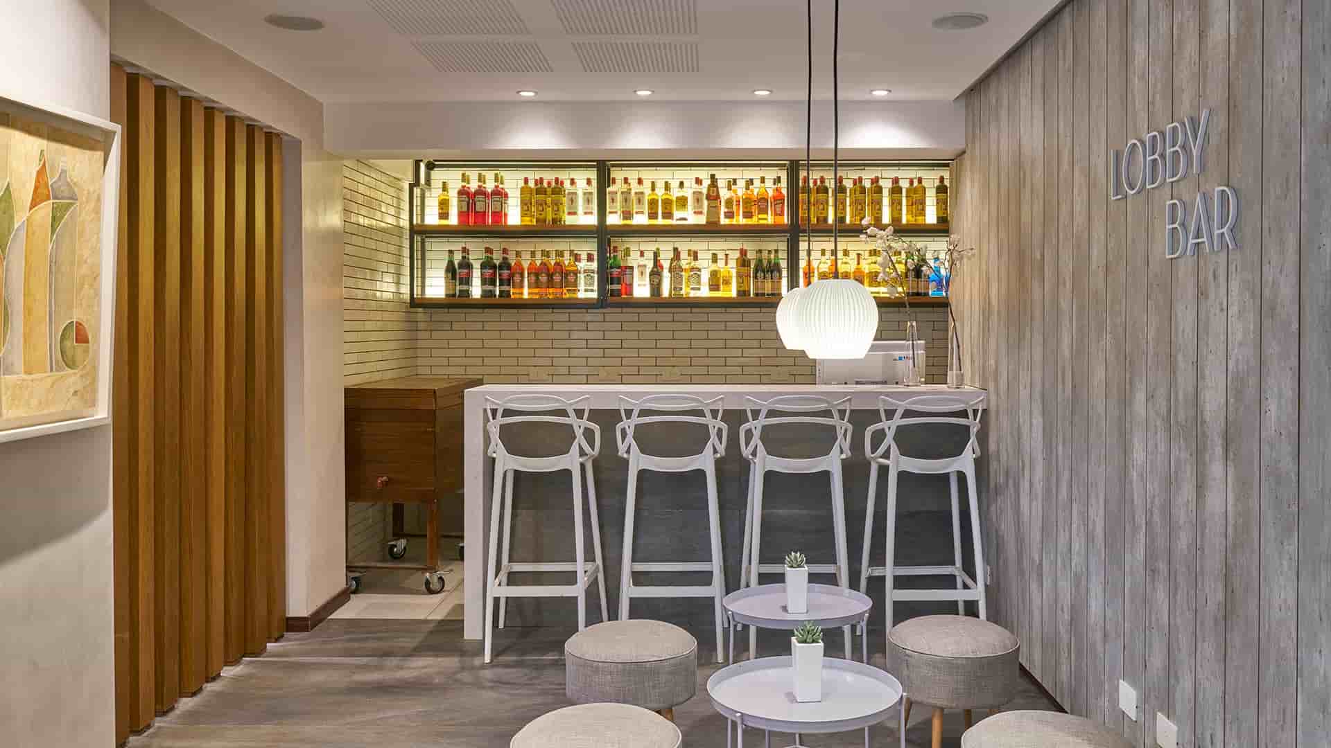 Lobby Bar